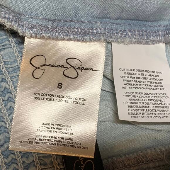 Jessica Simpson Petra Chambray Shorts - Picture 4 of 4